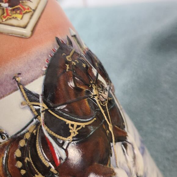 Budweiser Holiday Stein "American Homestead" Clydesdale Horses Collection 1996 - Picture 8 of 11
